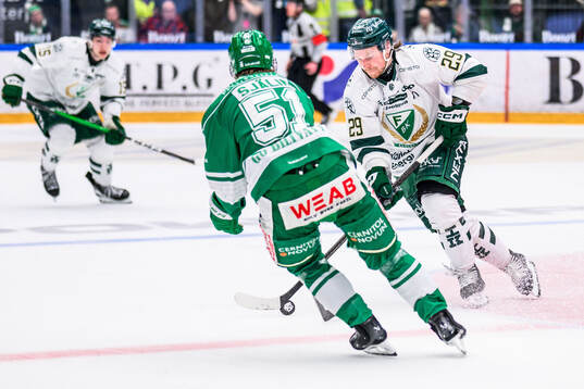 Färjestads Oskar Steen