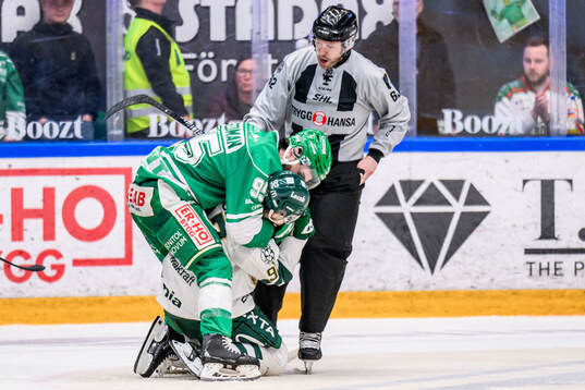 Rögles Mark Friedman och Färjestads Lucas Forsell