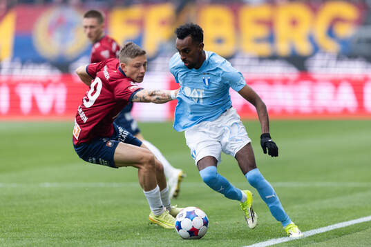 Örgrytes Anton Andreasson och Malmö FFs Taha Ali