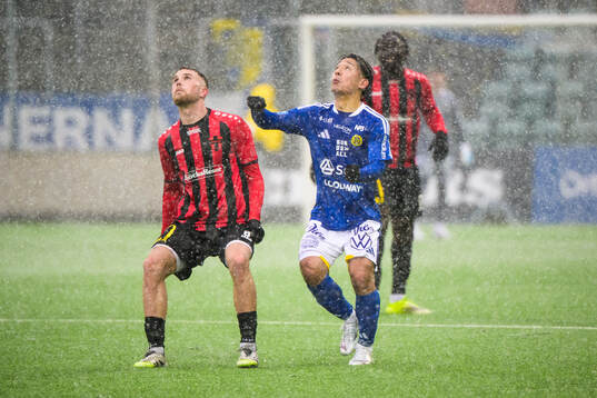 Nordic United FCs Teo Grönborg och GIF Sundsvalls Taiki