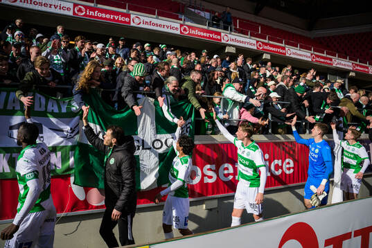 Västerås spelare jublar