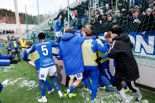 GIF Sundsvall spelare jublar