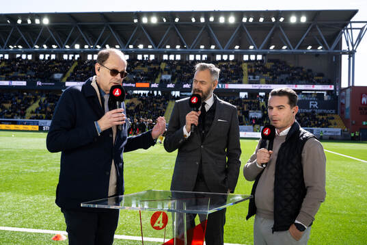 TV4s studio med kommentator Lasse Granqvist, expert Olov