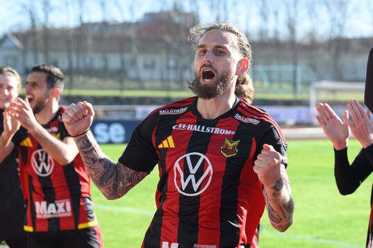 Östersunds Ali Suljic jublar