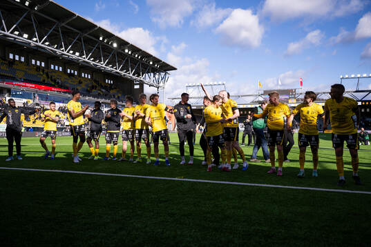 Elfsborgs spelare jublar