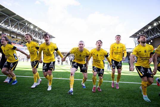 Elfsborgs spelare jublar