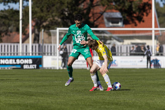 Ljungskiles Isaac Shears och Falkenbergs Melker Nilsson