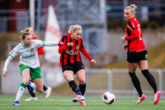 Hammarbys Bea Sprung och Brommapojkarnas Ellen Gibson