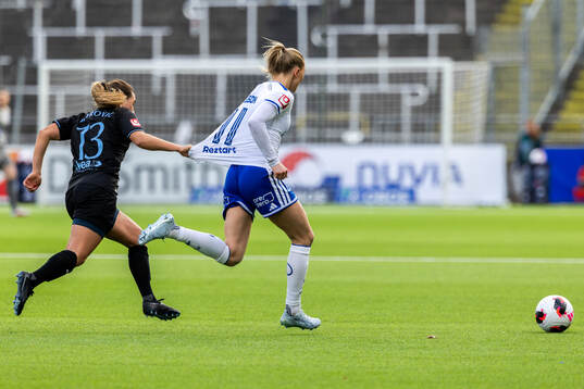 Malmö FFs Emma Petrovic och IFK Norrköpings Beatrice