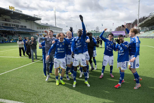 GIF Sundsvalls spelare jublar