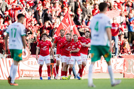 Bård Finne of Brann celebrates