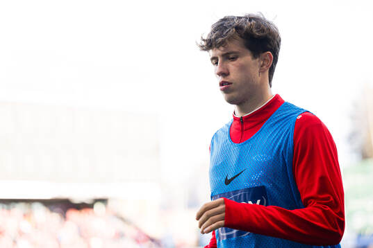 Niklas Jensen Wassberg of Brann warms up