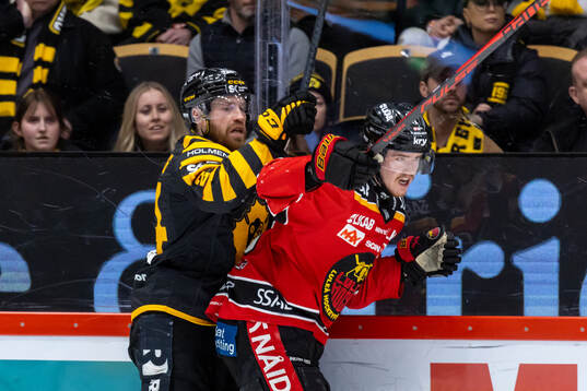 Skellefteås Oscar Lindberg och Luleås Filip Eriksson