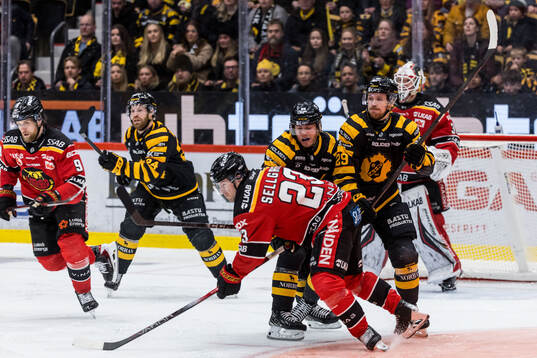 Luleås Jesper Sellgren mot Skellefteås Rickard Hugg och