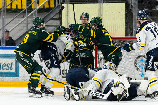Södertäljes William Wiå och Björklövens Gustav Possler