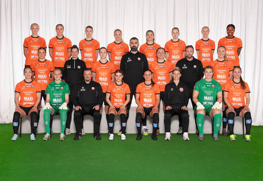 Bla gjennom flere bilder av Fotboll, Damallsvenskan, Porträtt och Lagbild, Kristianstad