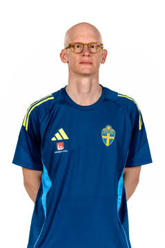 Doctor Christoffer von Essen of the Swedish women's