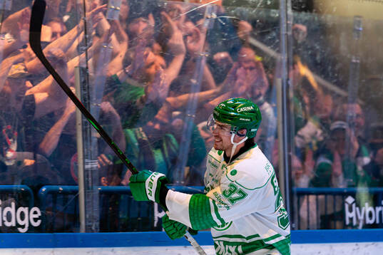 Rögles Albin Sundsvik jublar