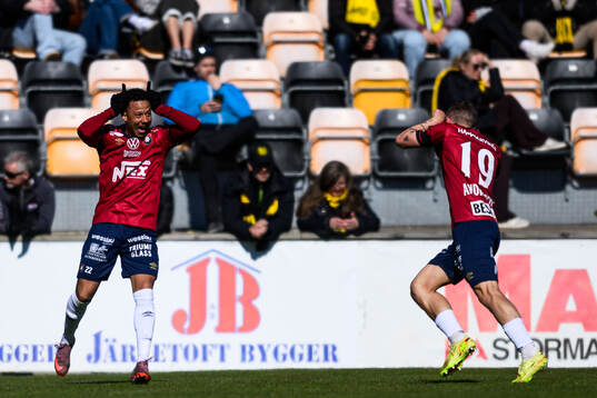 Örgrytes Tobias Sana och Anton Andreasson jublar