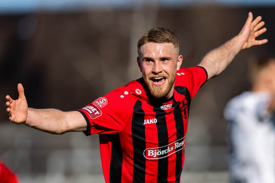 Nordic United FCs Teo Grönborg jublar