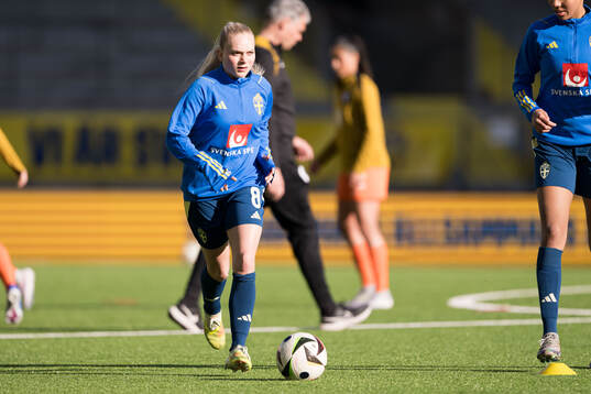 Doris Petz of Sverige