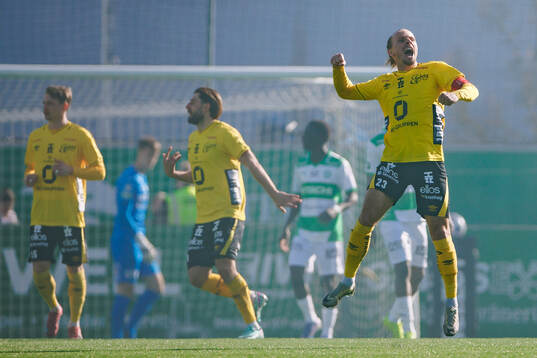 Elfsborgs Niklas Hult jublar