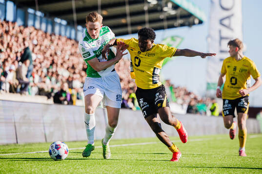 Västerås Karl Gunnarsson och Elfsborgs Ozor Victor Okeke