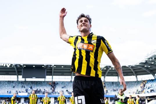 Häckens Silas Andersen jublar