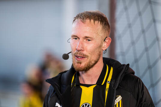 Häckens Mikkel Rygaard Jensen i TV4s studio