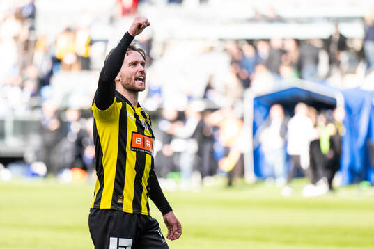 Häckens Adam Lundkvist jublar