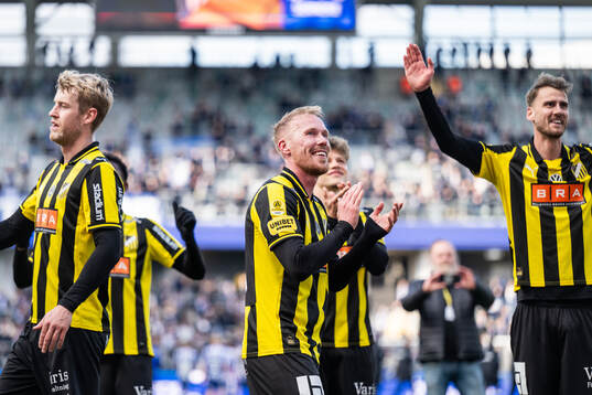Häckens Filip Helander och Mikkel Rygaard Jensen jublar