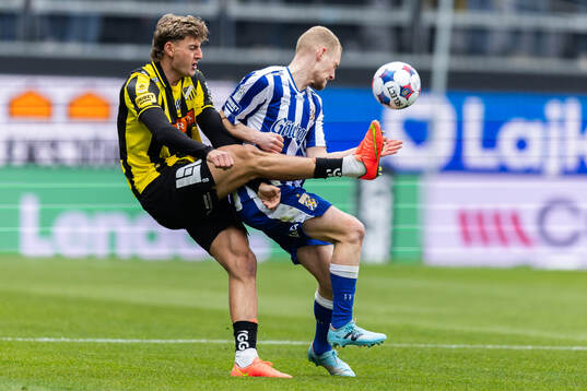 Häckens Silas Andersen och IFK Göteborgs Adam Bergmark