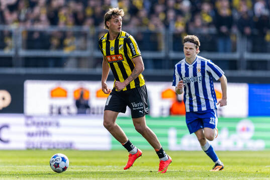 Häckens Silas Andersen och IFK Göteborgs Kolbeinn