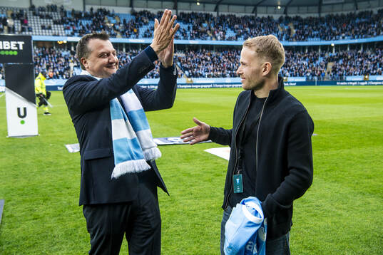 Malmö FFs ordförande Zlatko Rihter tackar av Oscar Lewicki