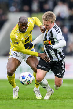 Falkenbergs Lassina Sangaré och Landskronas Constantino