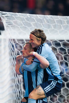 Djurgårdens Kristian Lien och Jeppe Okkels jublar