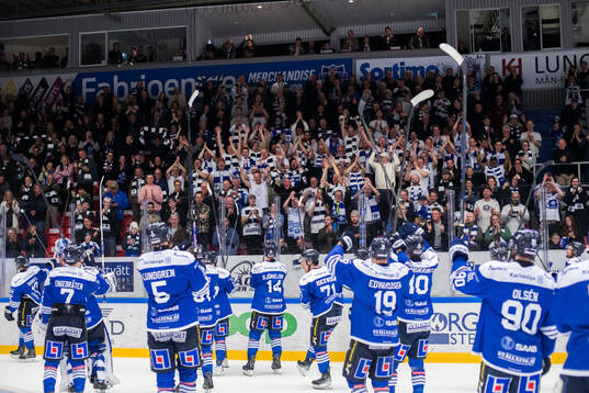 Bla gjennom flere bilder av Ishockey, Hockeyallsvenskan, Semifinal 7, Karlskoga - Modo
