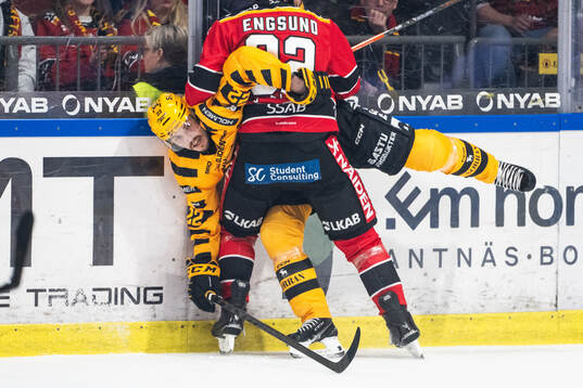 Skellefteås Jonathan Johnson och Luleås Oscar Engsund