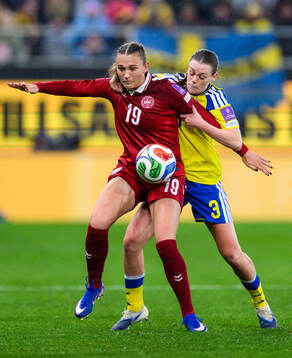 Cecilie Fløe of Denmark and Sofia Reidy of Sweden