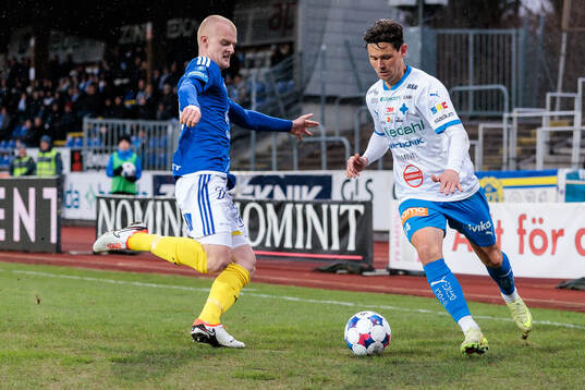 GIF Sundsvalls Lucas Forsberg och IFK Värnamos Marcus