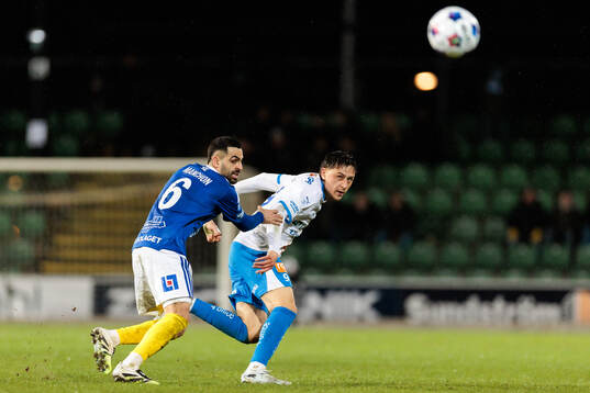 GIF Sundsvalls Marc Manchon och IFK Värnamos Kai Meriluoto