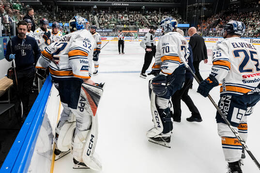 Växjös målvakt Ludvig Persson och målvakt Adam Åhman