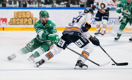Rögles Josh Dickinson och Växjös Leo Sahlin Wallenius