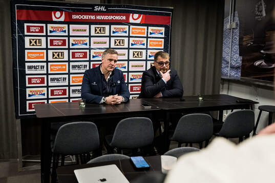 Rögles tränare Dan Tangnes och Växjös tränare Björn