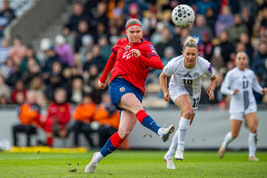 Signe Gaupset of Norway and Dominika Conc of Slovenia