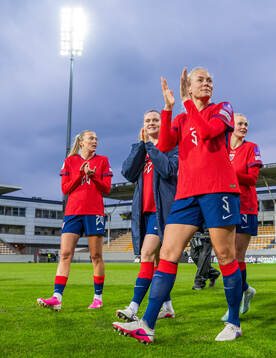 Synne Sofie Kinden Jensen, Signe Gaupset, Guro Bergsvand