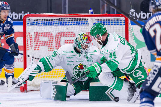 Rögles målvakt Arvid Holm och Calvin De Haan