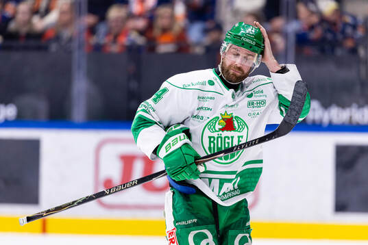 Rögles Calvin De Haan har ont