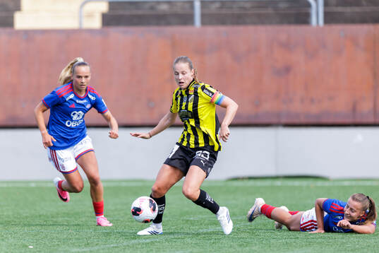 Bla gjennom flere bilder av Fotboll, Träningsmatch, Häcken - Vålerenga