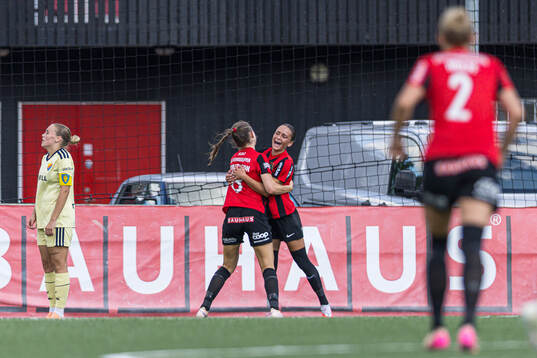 Brommapojkarnas Vera Blom jublar
